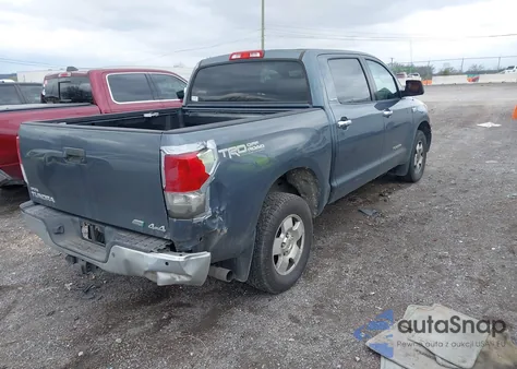 2010 Toyota Tundra Limited 5.7L V8 z USA, uszkodzony, nr VIN 5TFHW5F14AX100237